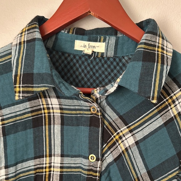 Plaid Button-Up Women’s Top - Picture 4 of 8